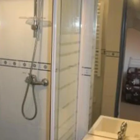 Maisonnette Pres De La Pour 6 Pers. - Fr-1-823-119 Holiday home